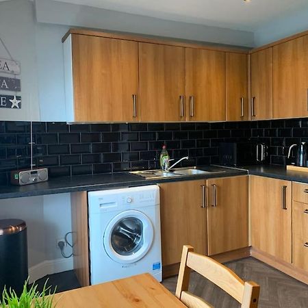 Fantastic Large 2 X Bedroom Flat, Free Parking Sale Kültér fotó