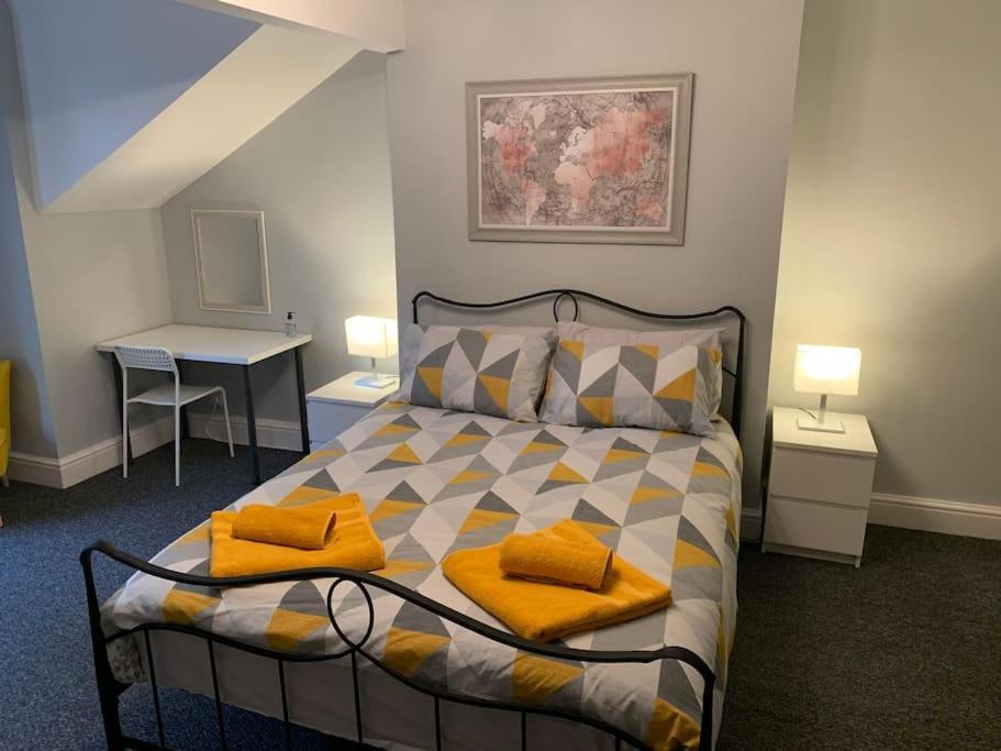 Fantastic Large 2 X Bedroom Flat, Free Parking Sale Kültér fotó